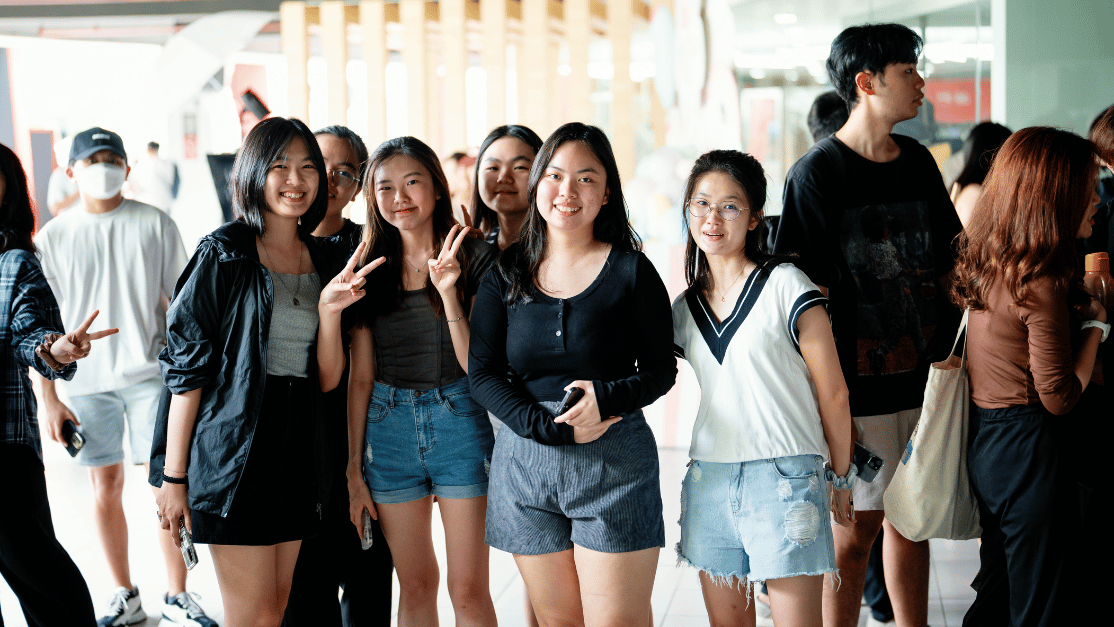 New Taylor's students get acquainted