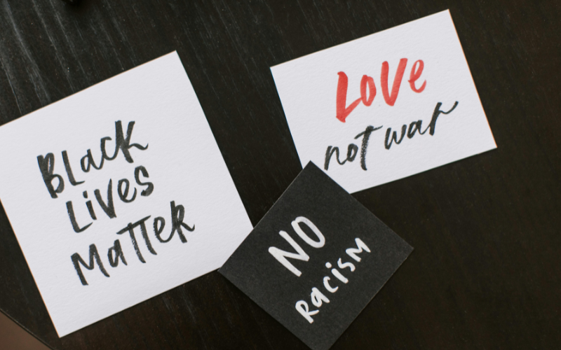 Picture of poster indicating that black lives matter