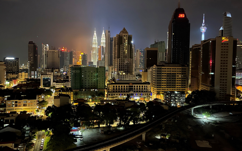 Picture 11: iPhone 12 pro max apple raw