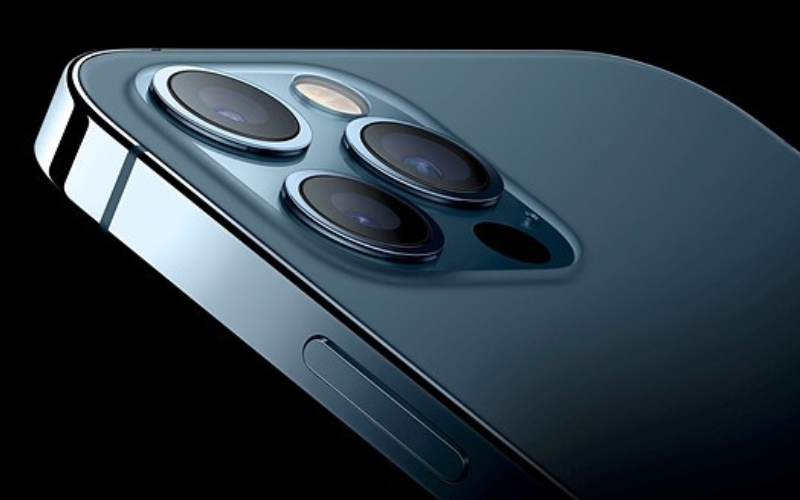 Picture 7: Different lenses on iPhone 12 pro max