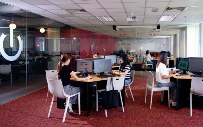 Computer and Mac Labs