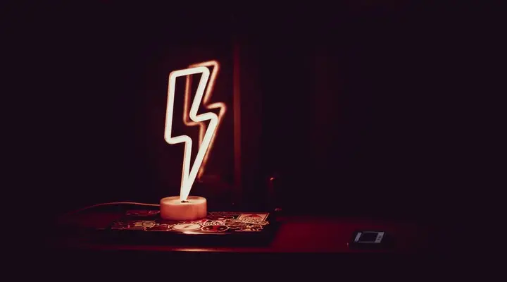 a lightning bolt neon light