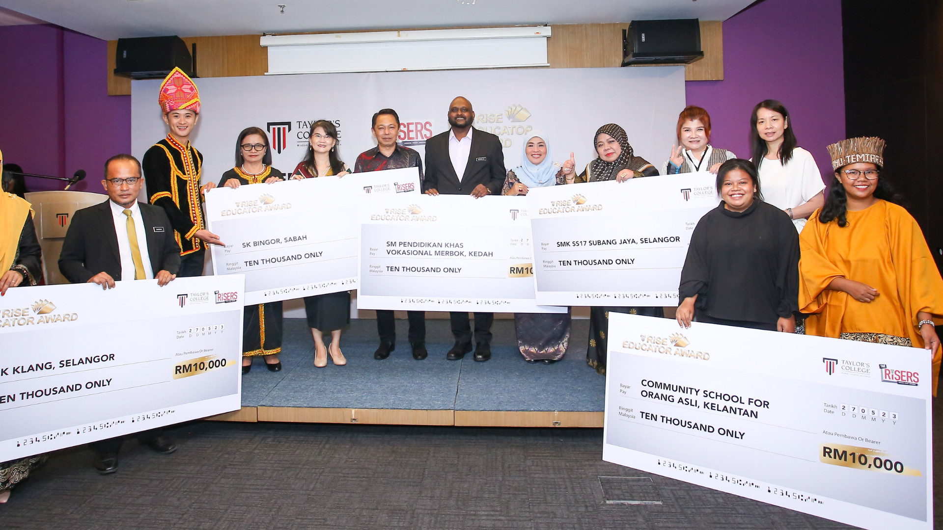 rise award ceremony picture