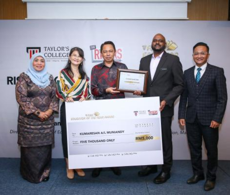 rise educator award ceremony picture