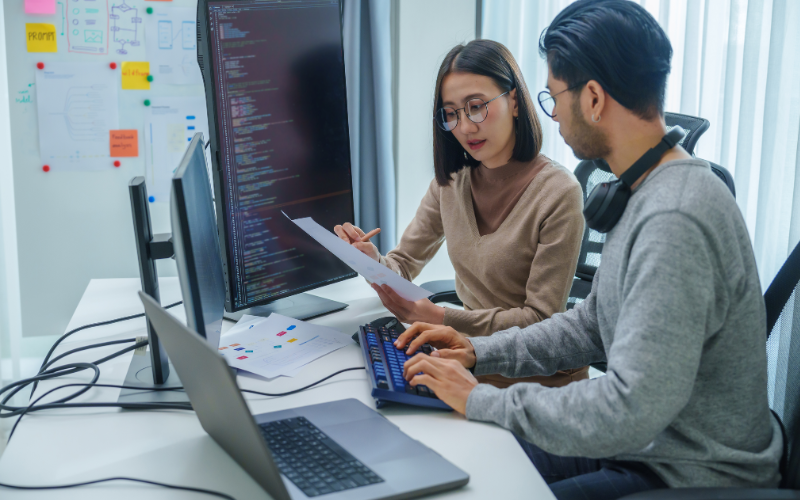 People discussing about work