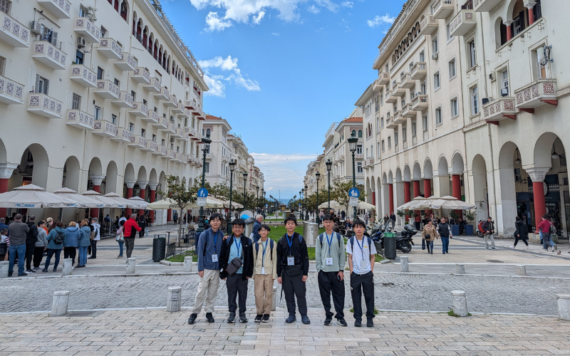 Avan with his teammates at Aristotelous Square