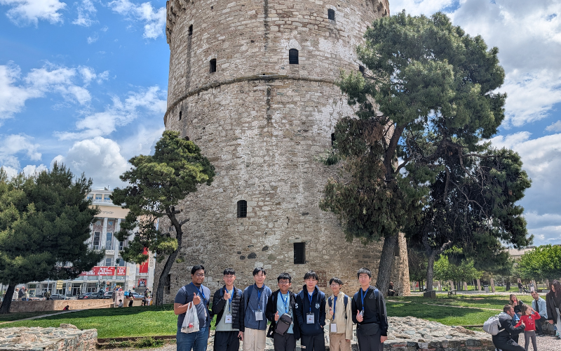 Avan with his teammates at the White Tower of Thessaloniki