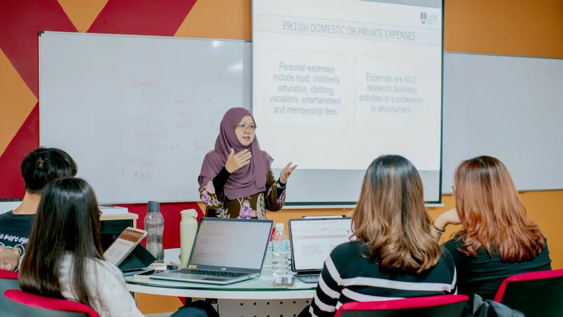 Experiential Learning and Executive Networking