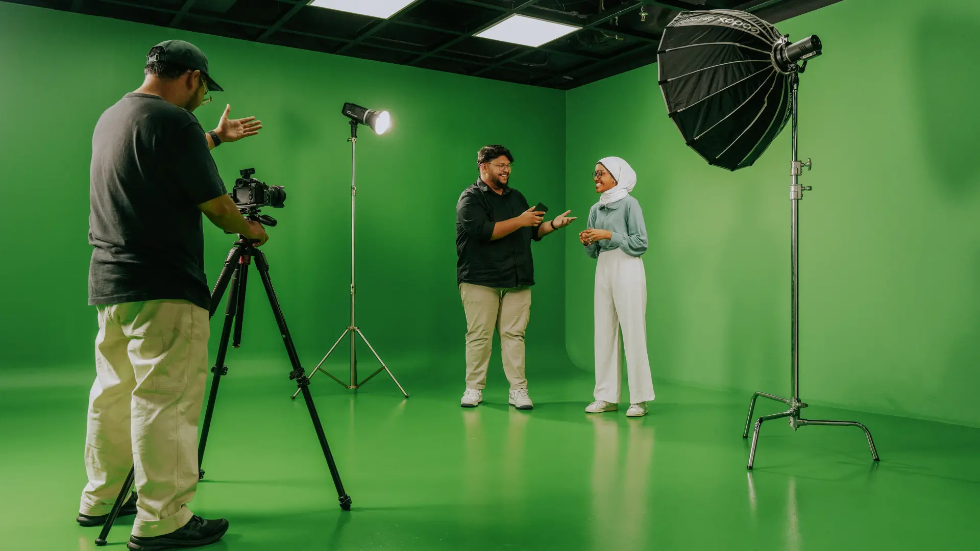 Diploma in Communication students in a photoshoot session.