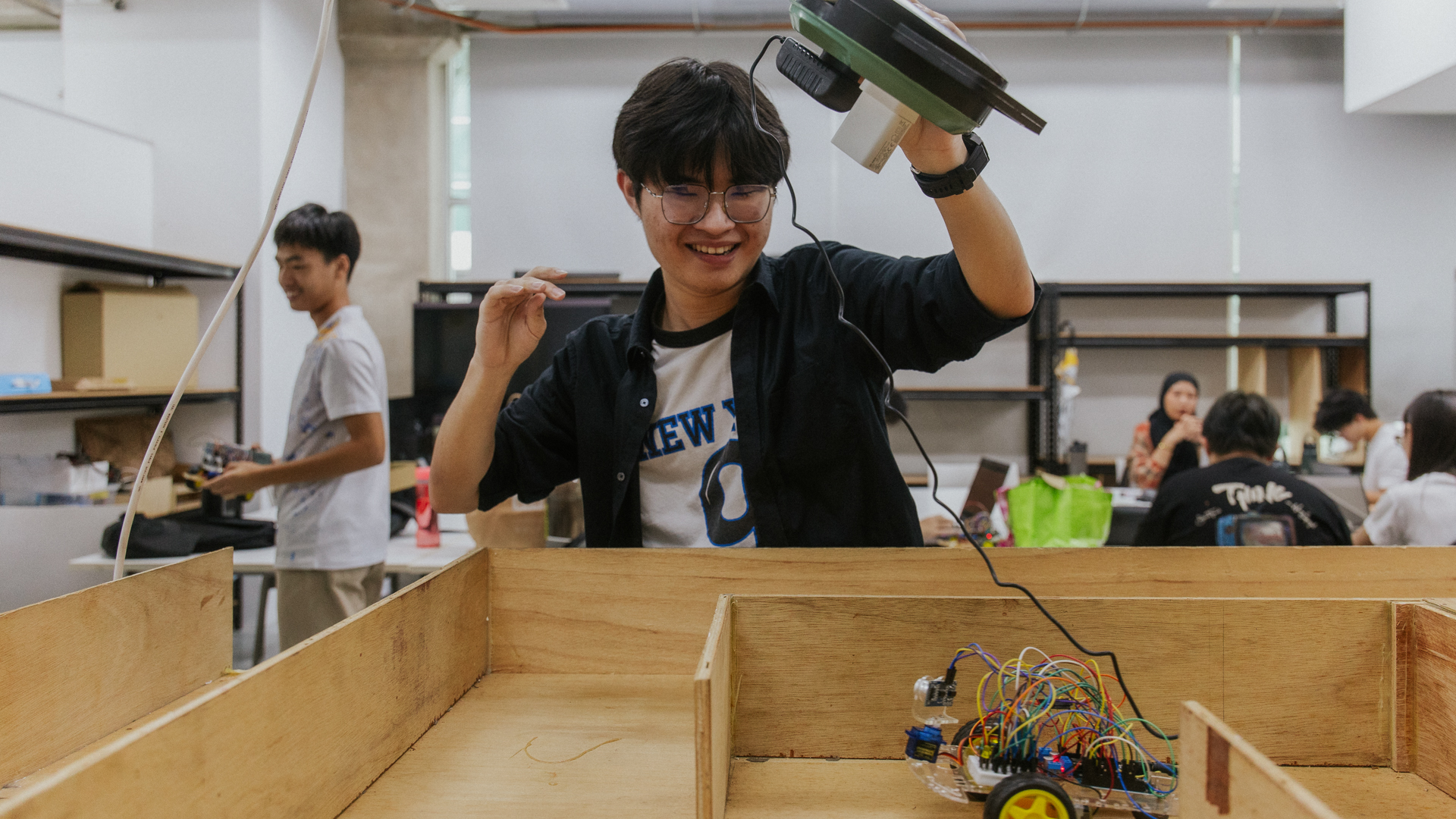 Foundation in Engineering student is experimenting in the laboratory.