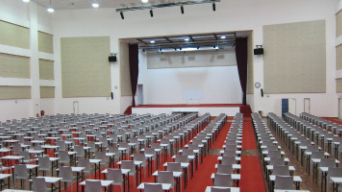 image of an empty grand hall