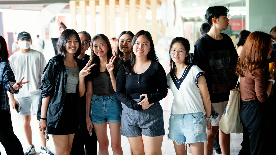 Students pose for photo