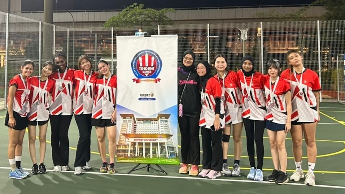 netball game in session
